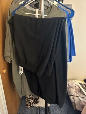 Women's Black Drawstring Sweatpants